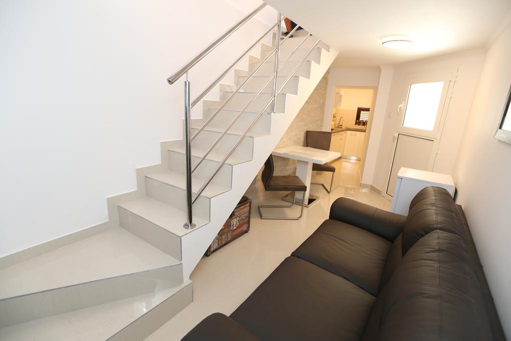 Apartment Porto With Terrace Baška Habitación foto
